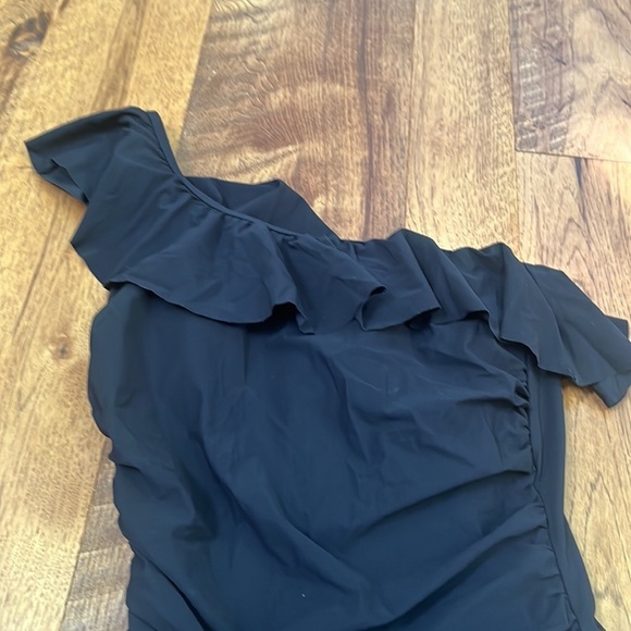 Profile by Gottex Woman’s Ruffle One Piece - Picture 2 of 4